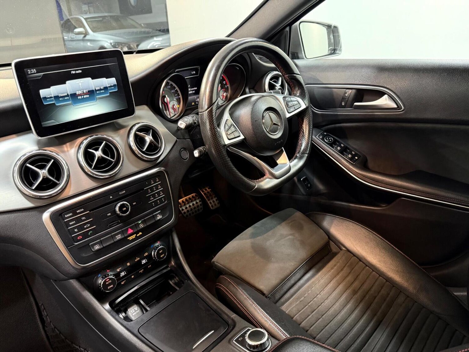 Used Mercedes-Benz GLA 2015 for sale - 76863942: Photo 13