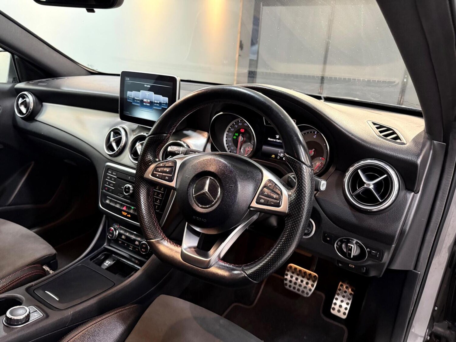 Used Mercedes-Benz GLA 2015 for sale - 76863942: Photo 14