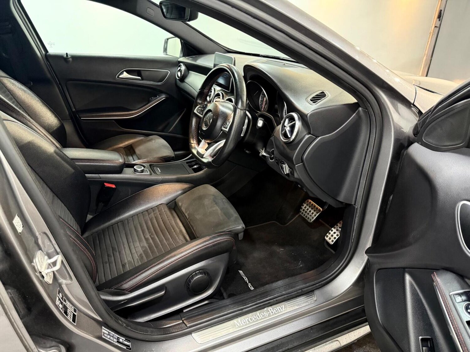 Used Mercedes-Benz GLA 2015 for sale - 76863942: Photo 17