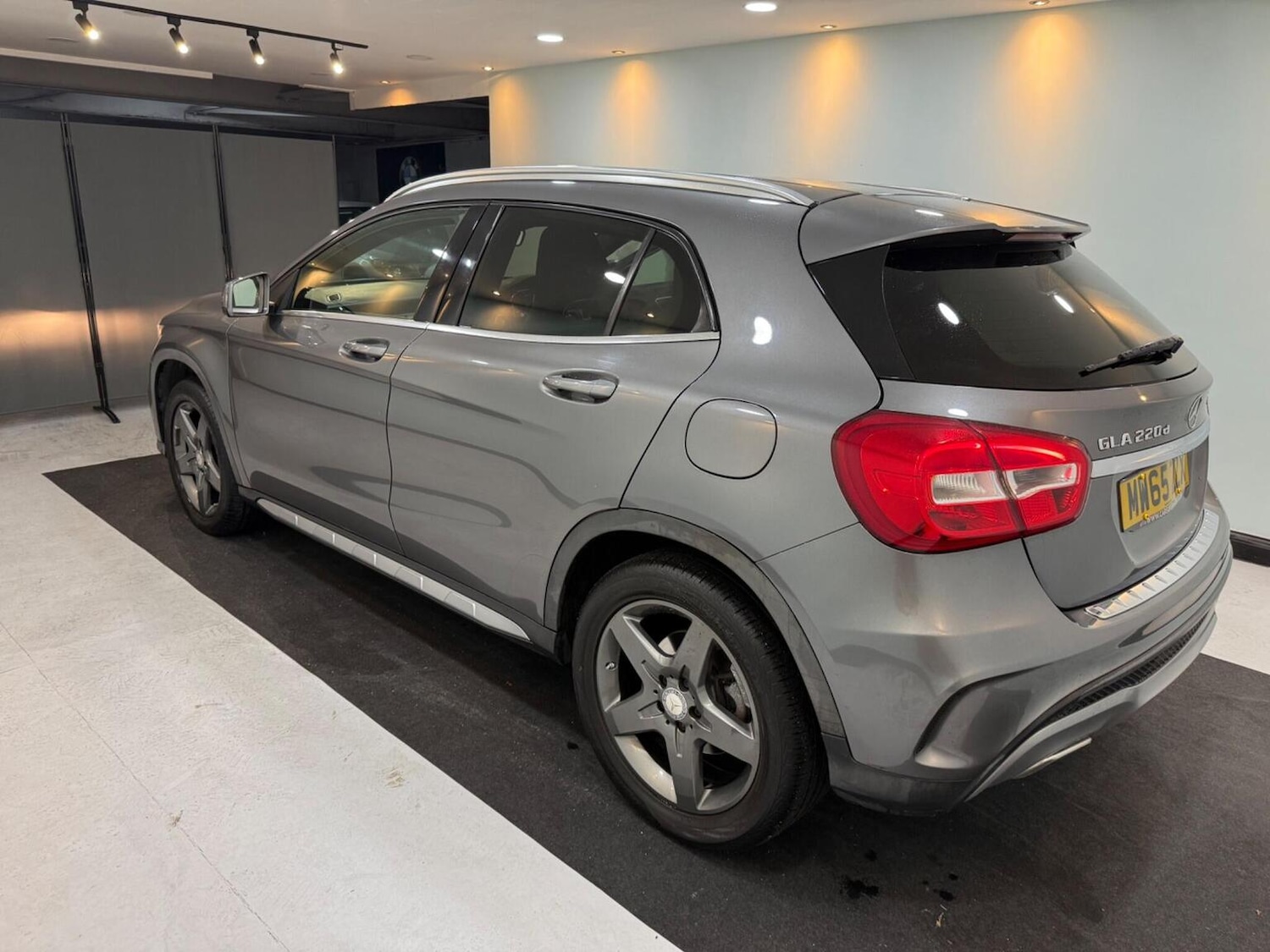 Used Mercedes-Benz GLA 2015 for sale - 76863942: Photo 4