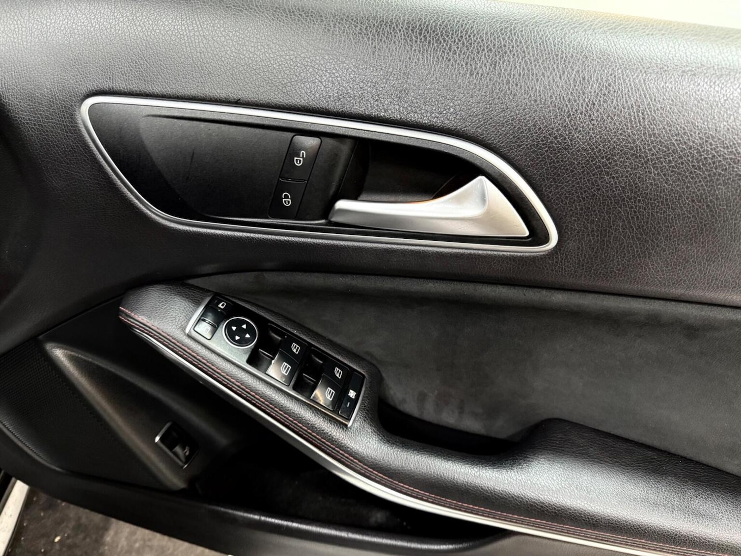 Used Mercedes-Benz GLA 2015 for sale - 76807258: Photo 28