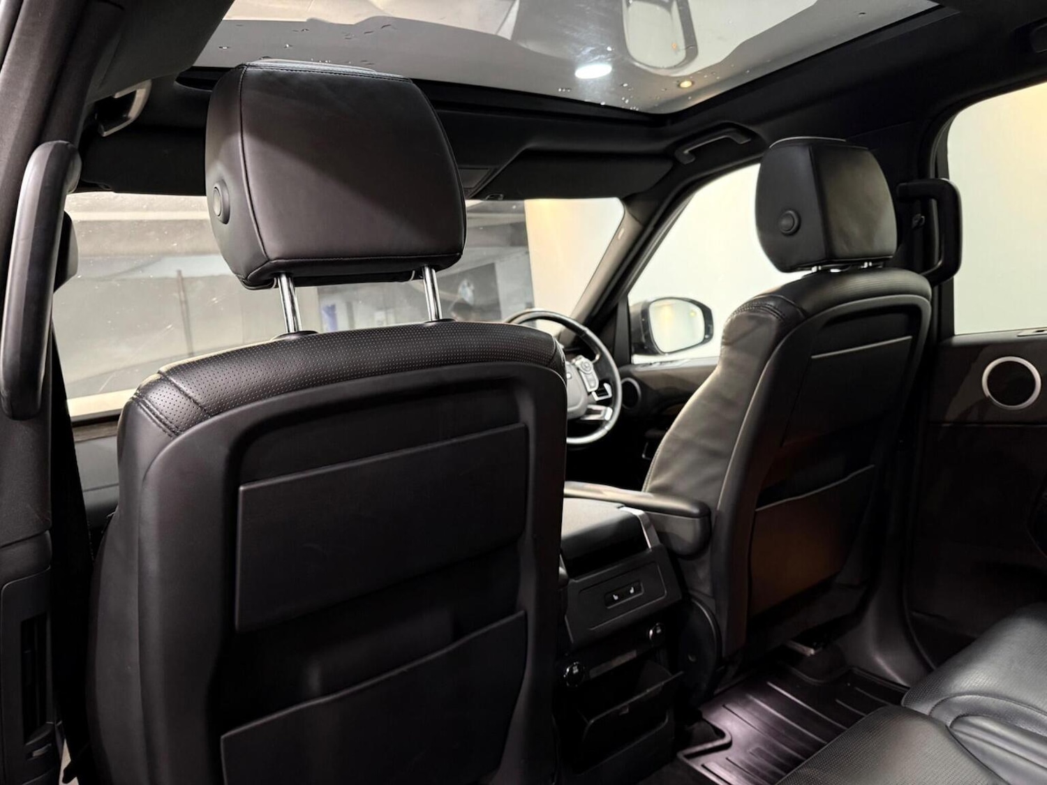 Used Land Rover Discovery 2017 for sale - 77277393: Photo 24