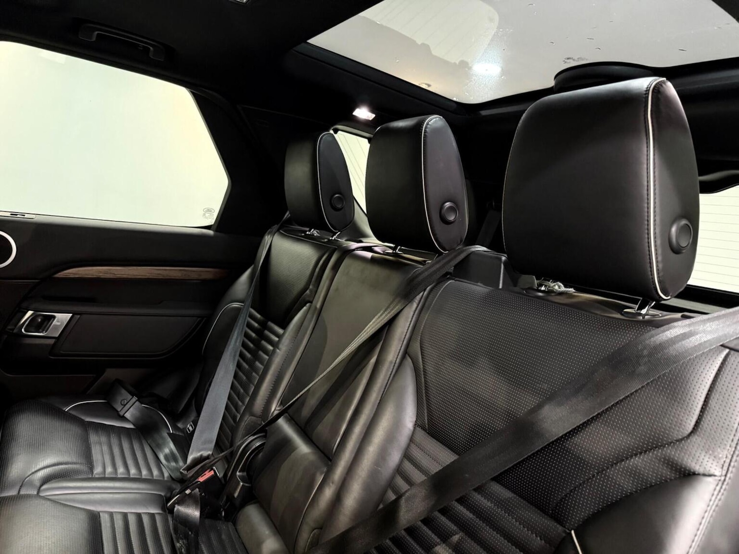 Used Land Rover Discovery 2017 for sale - 77277393: Photo 25