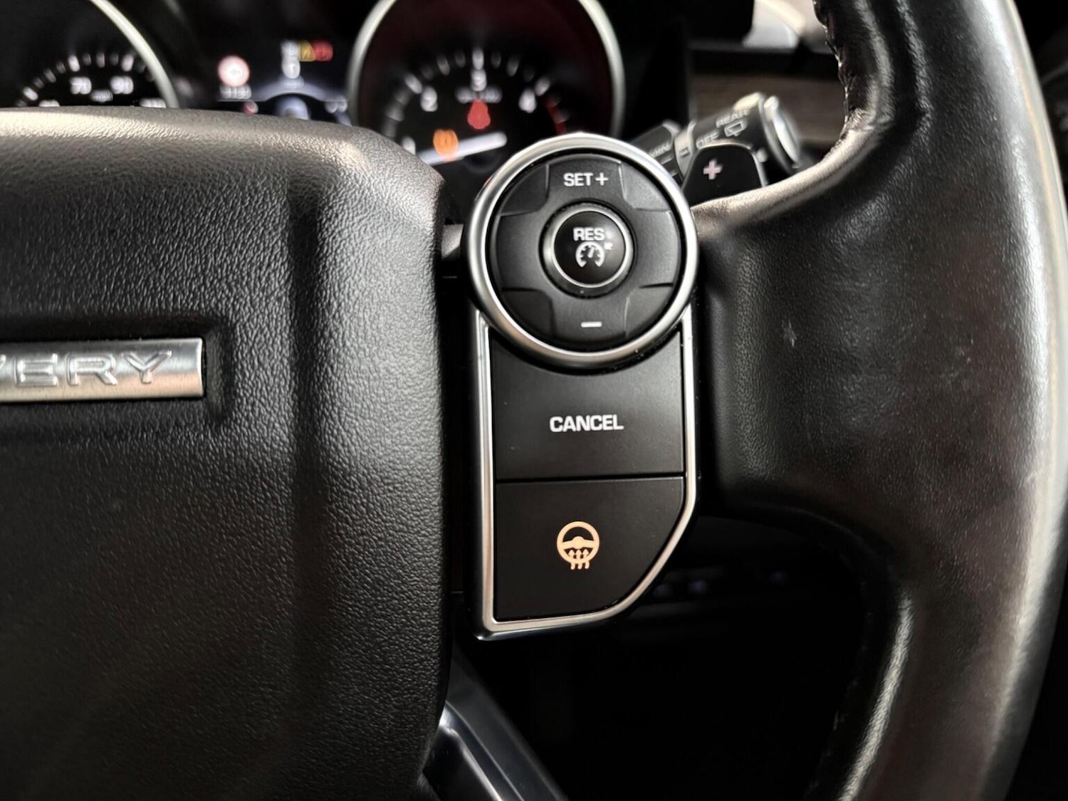 Used Land Rover Discovery 2017 for sale - 77277393: Photo 31