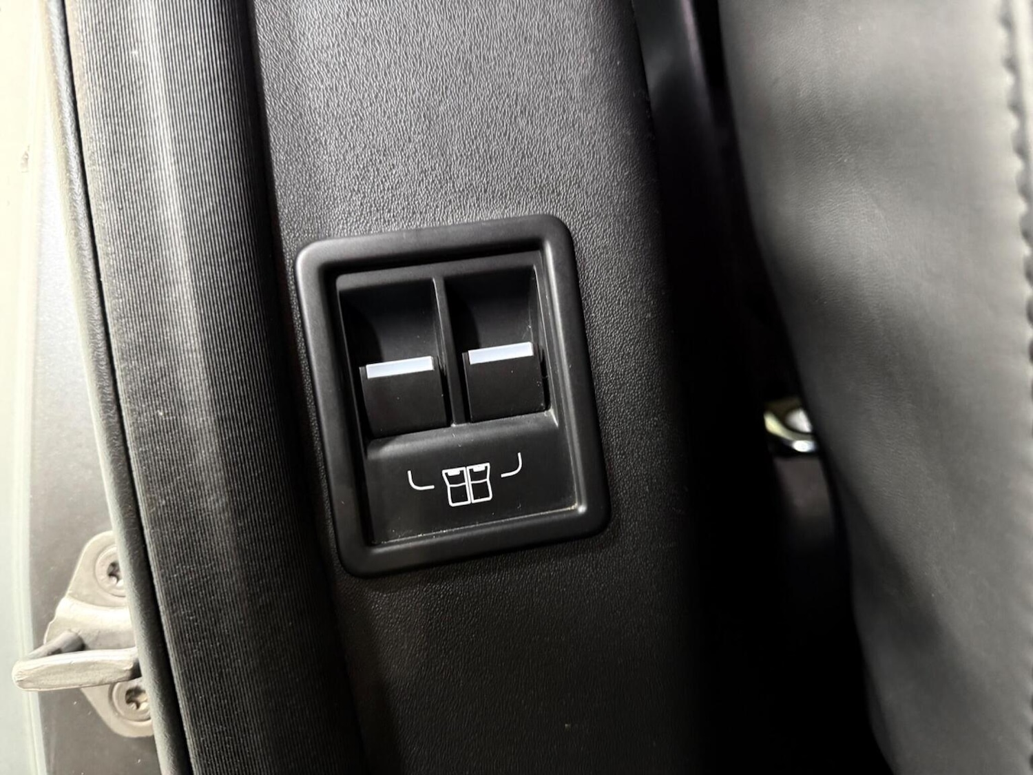 Used Land Rover Discovery 2017 for sale - 77277393: Photo 37