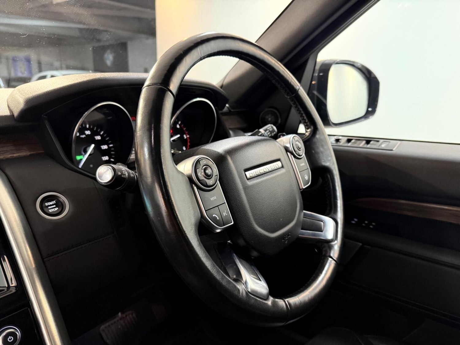 Used Land Rover Discovery 2017 for sale - 77277393: Photo 52