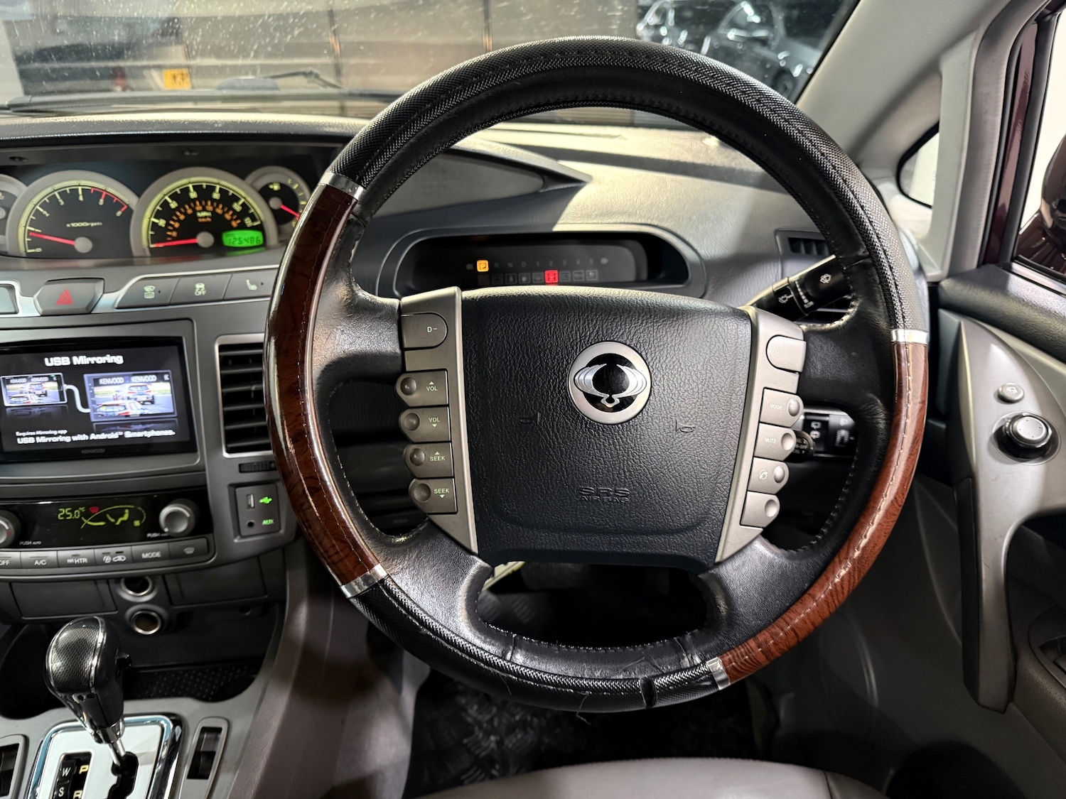 Used Ssangyong Turismo 2013 for sale - 76734850: Photo 19