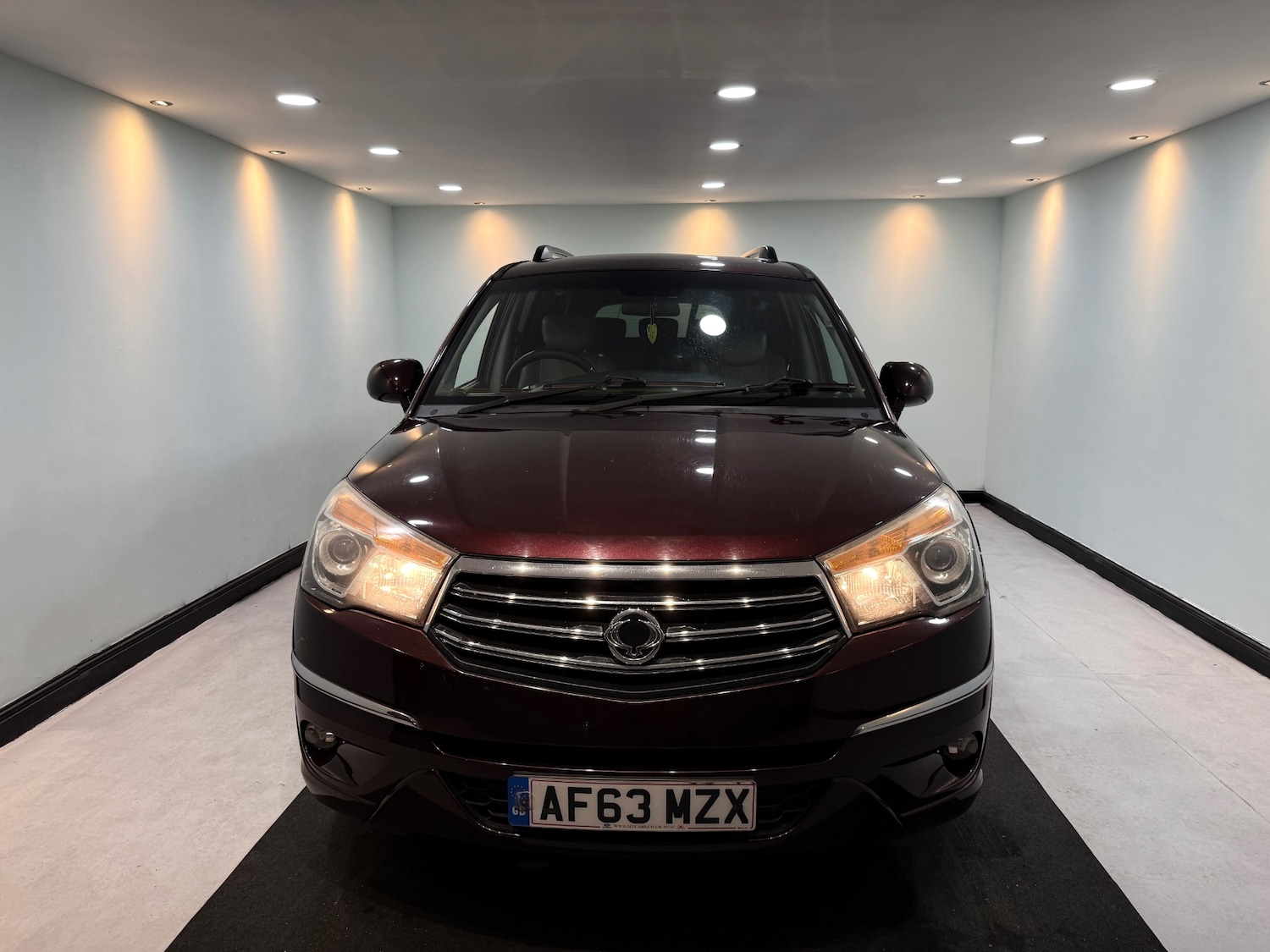 Used Ssangyong Turismo 2013 for sale - 76734850: Photo 2