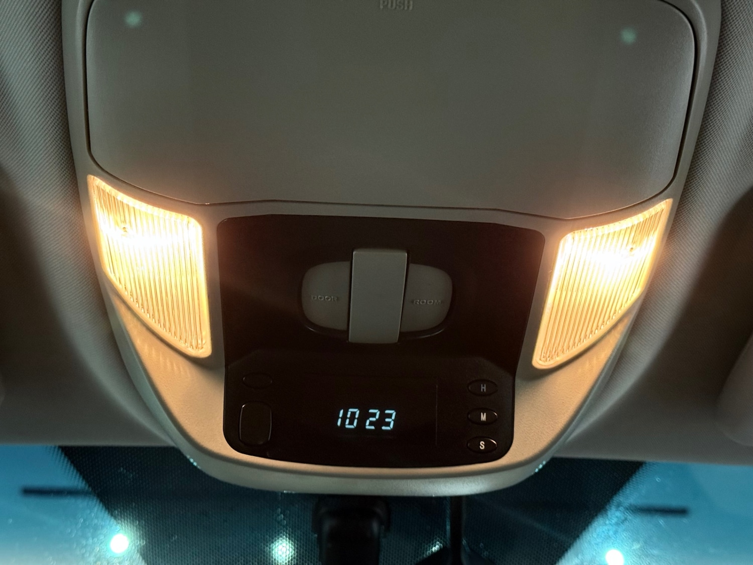 Used Ssangyong Turismo 2013 for sale - 76734850: Photo 21