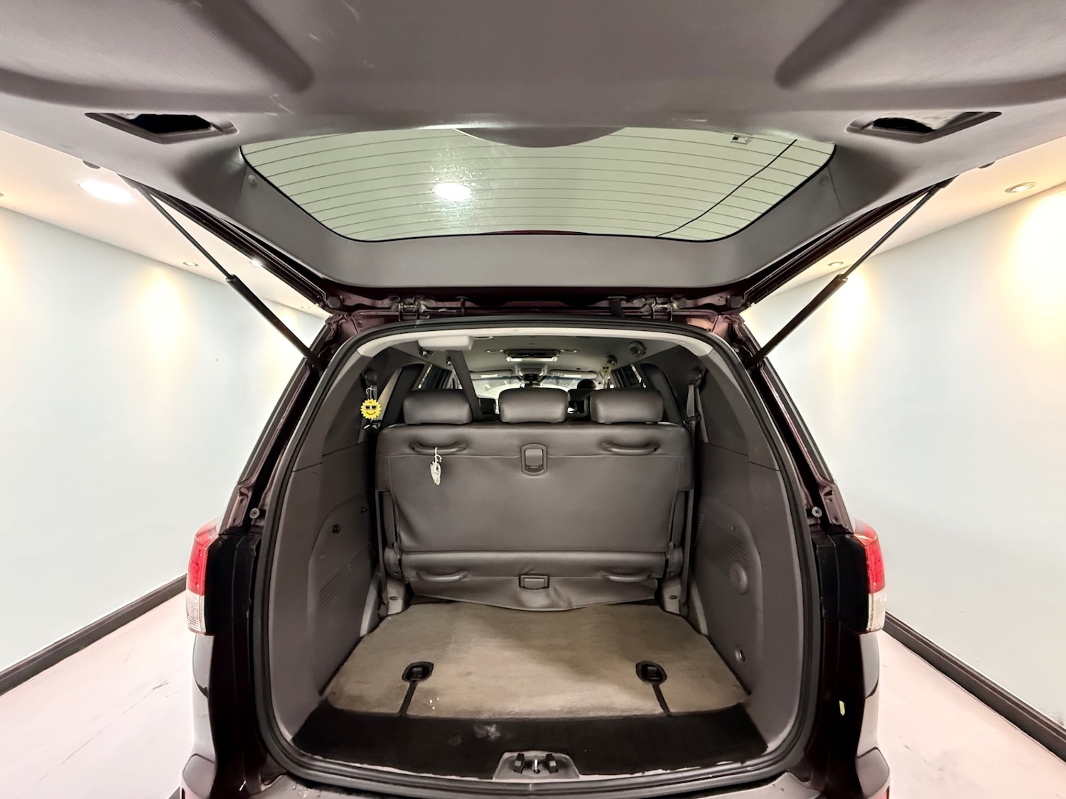 Used Ssangyong Turismo 2013 for sale - 76734850: Photo 6