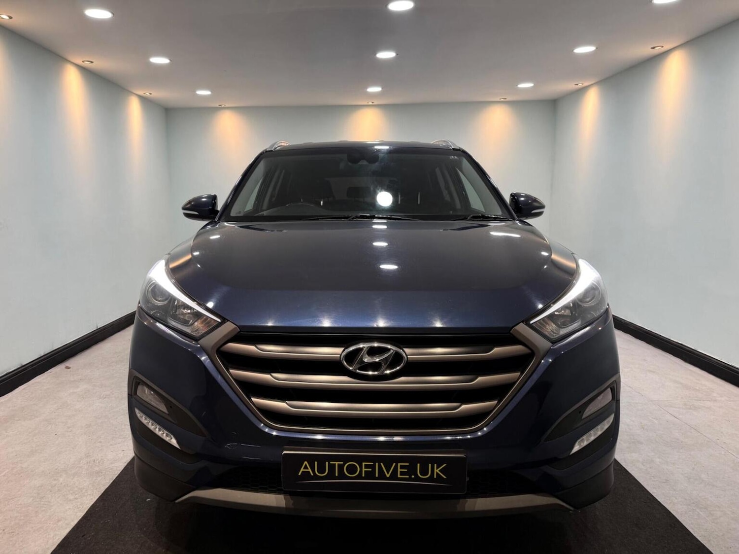 Used Hyundai TUCSON 2017 for sale - 77742933: Photo 2