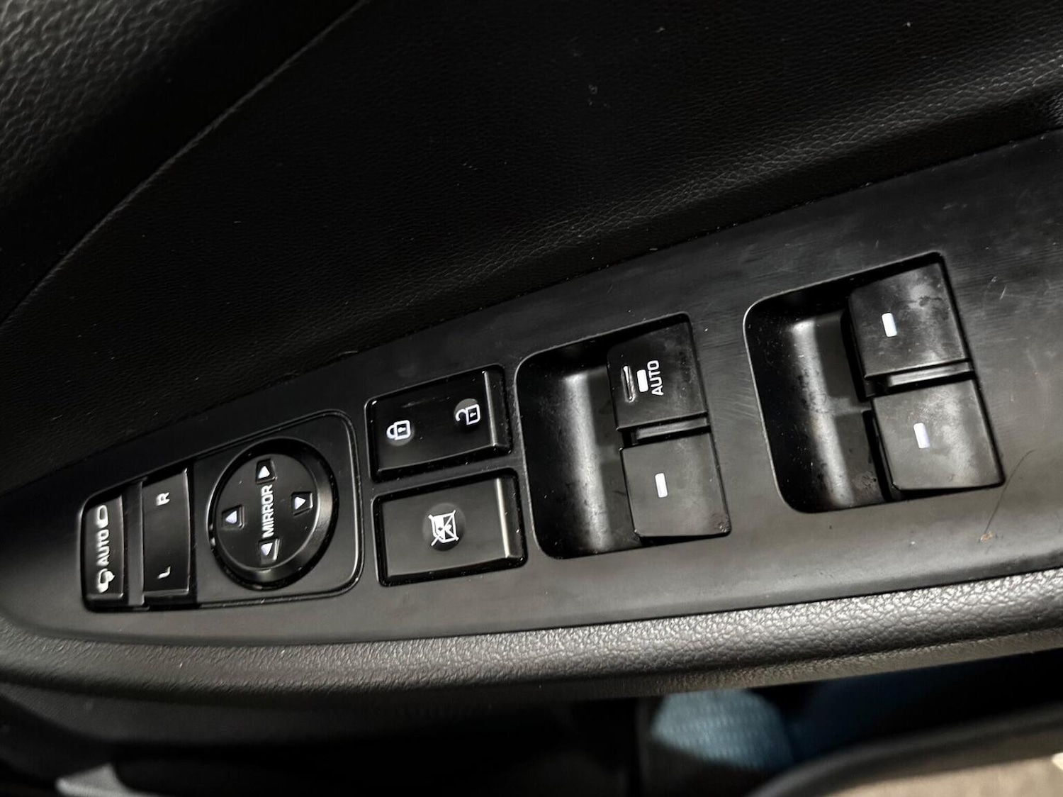 Used Hyundai TUCSON 2017 for sale - 77742933: Photo 38