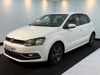 Used Volkswagen Polo 2016 for sale - 76455401: Photo