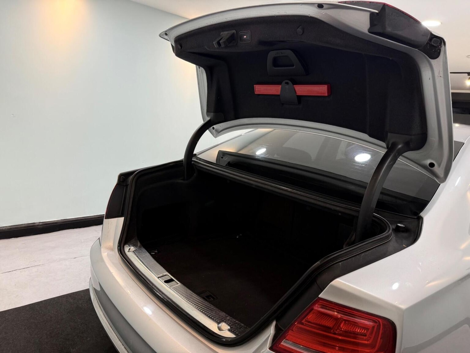 Used Audi A8 2011 for sale - 77173195: Photo 29