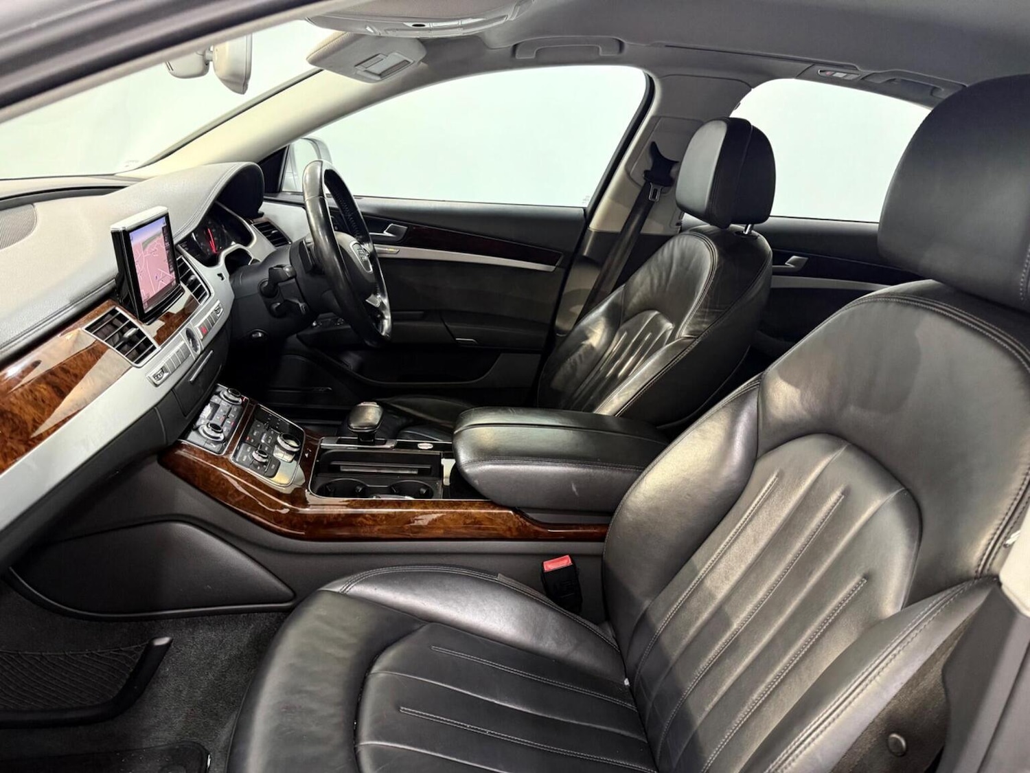 Used Audi A8 2011 for sale - 77173195: Photo 32