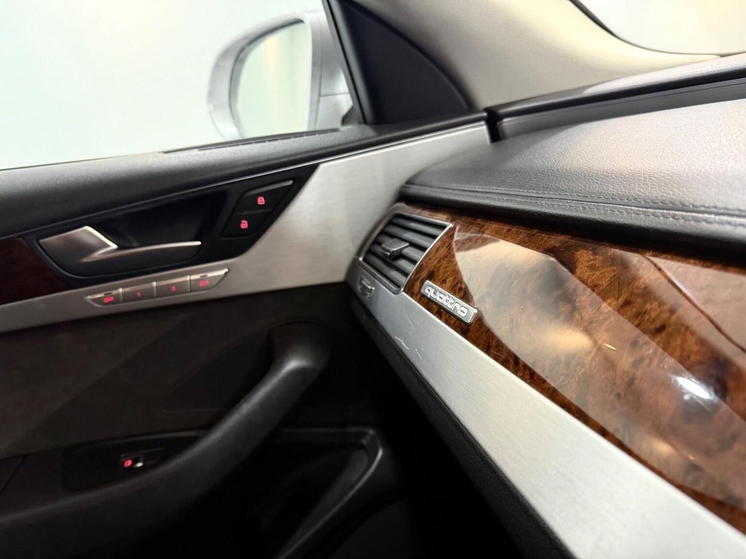 Used Audi A8 2011 for sale - 77173195: Photo 38