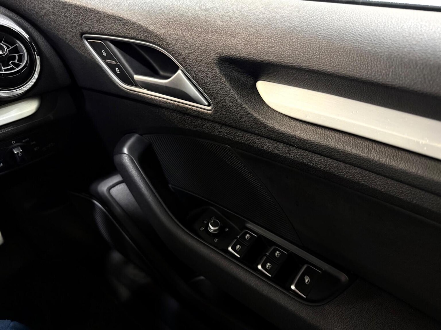 Used Audi A3 2017 for sale - 78084473: Photo 75