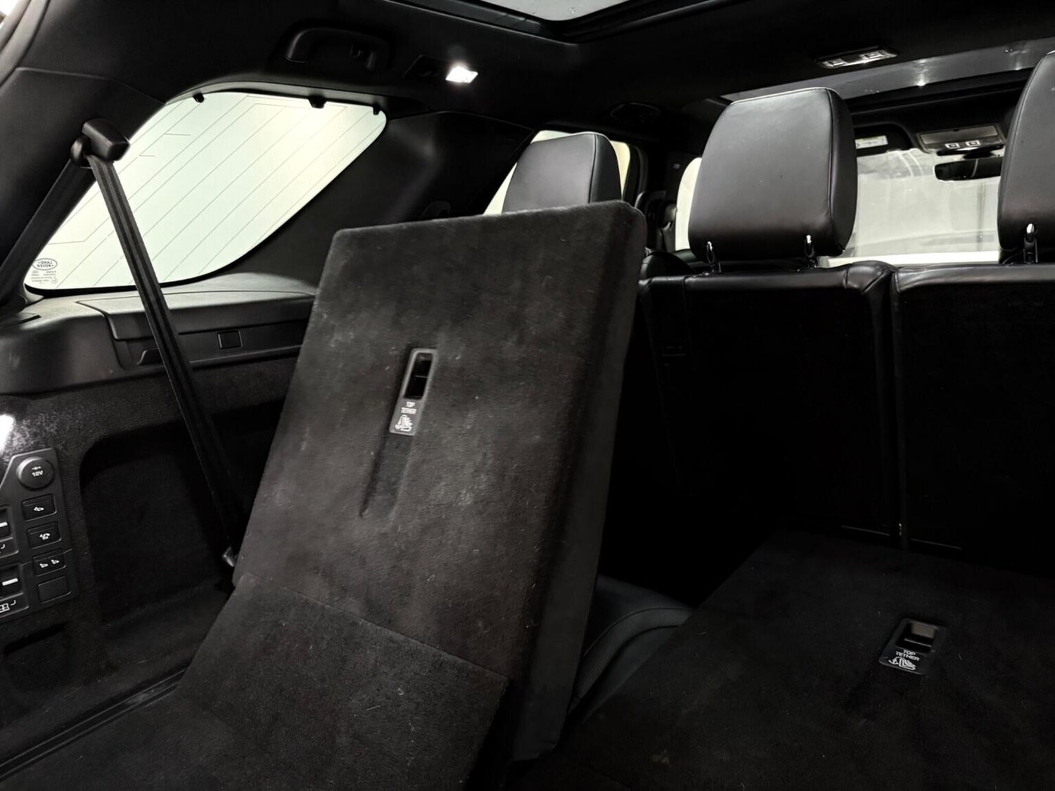 Used Land Rover Discovery 2017 for sale - 77881060: Photo 30