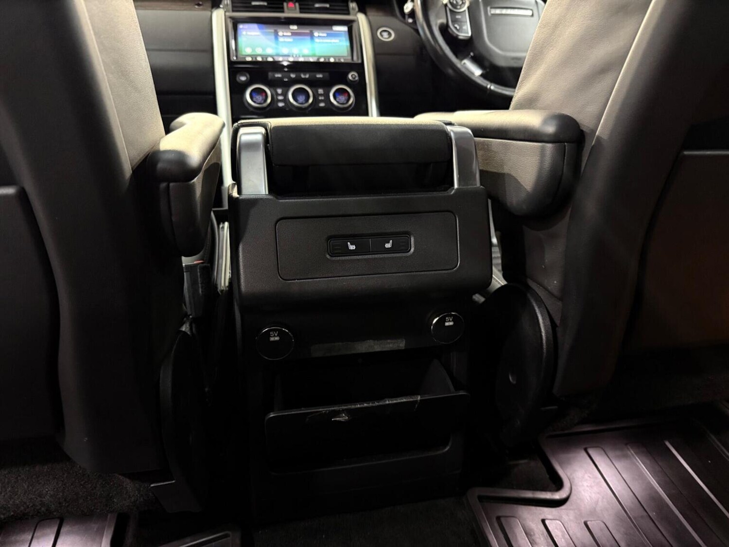 Used Land Rover Discovery 2017 for sale - 77881060: Photo 38