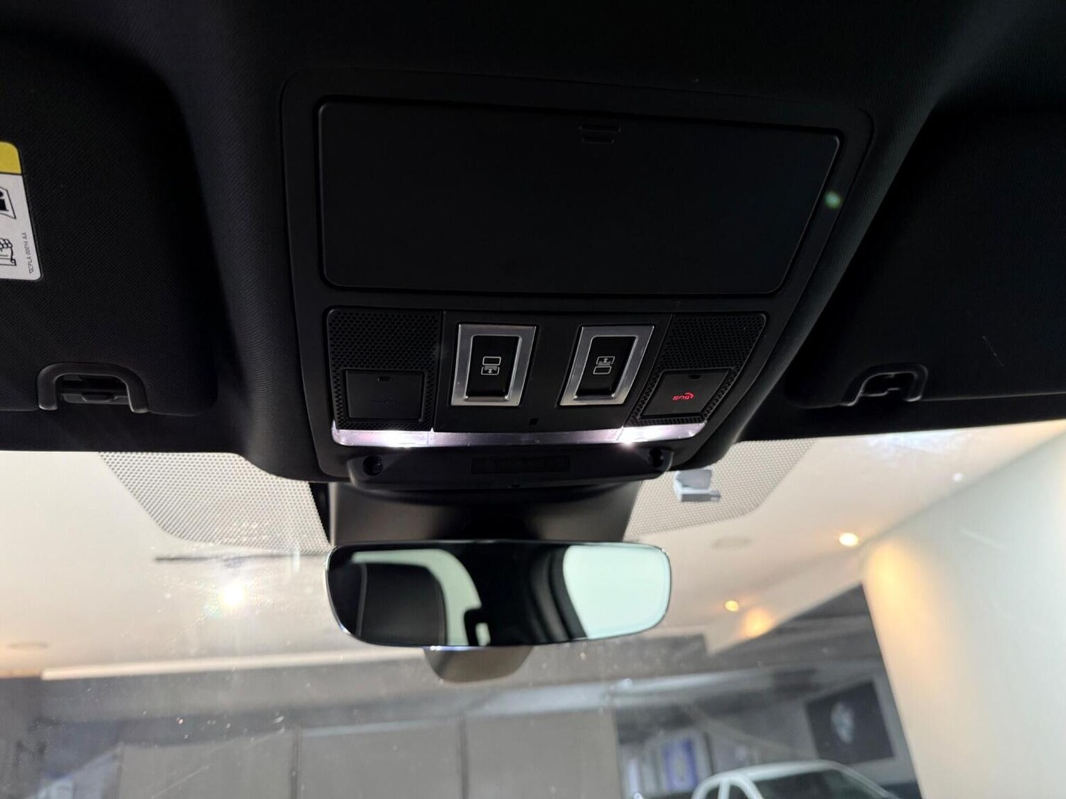 Used Land Rover Discovery 2017 for sale - 77881060: Photo 56