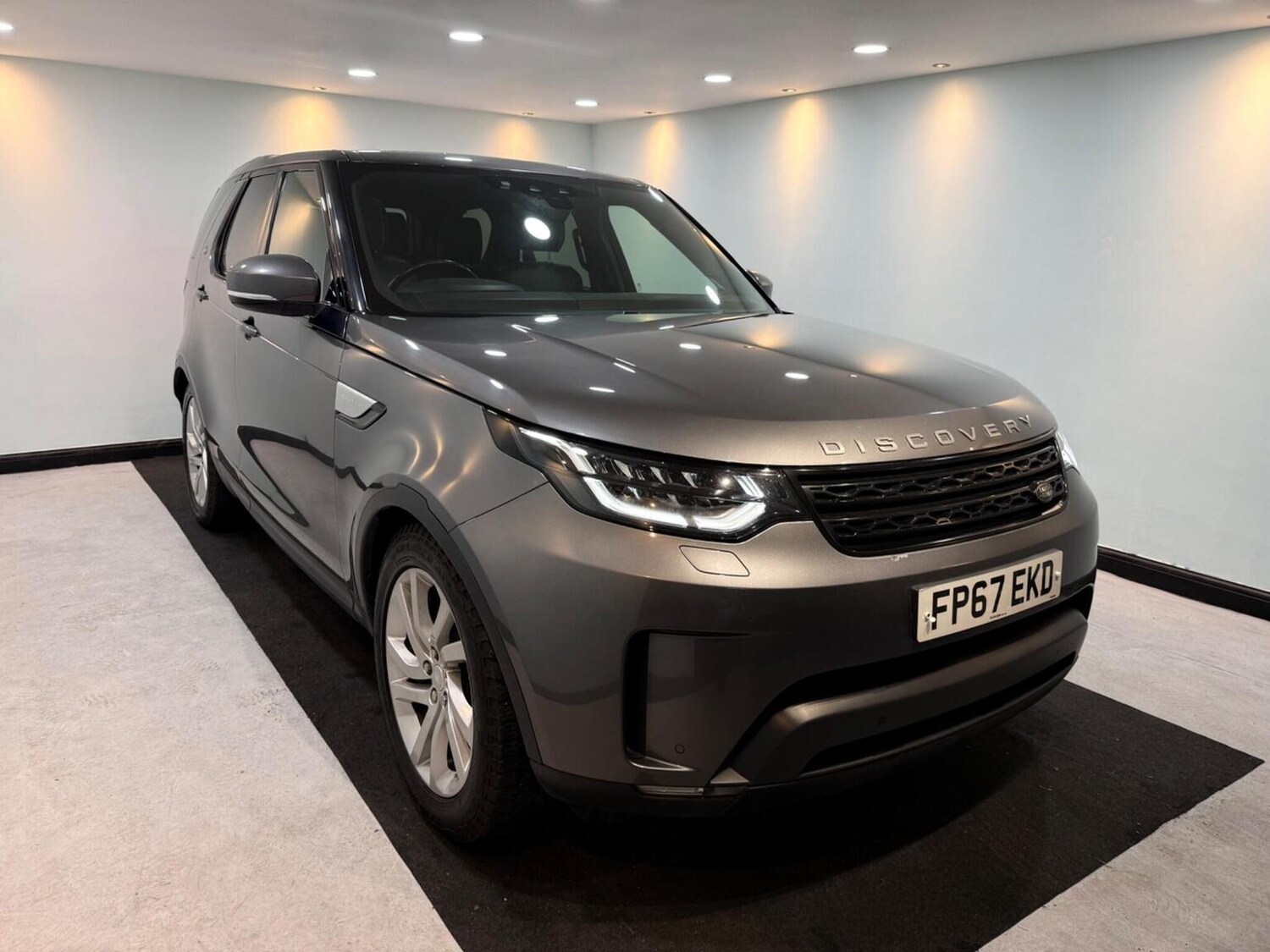 Used Land Rover Discovery 2017 for sale - 77881060: Photo 6