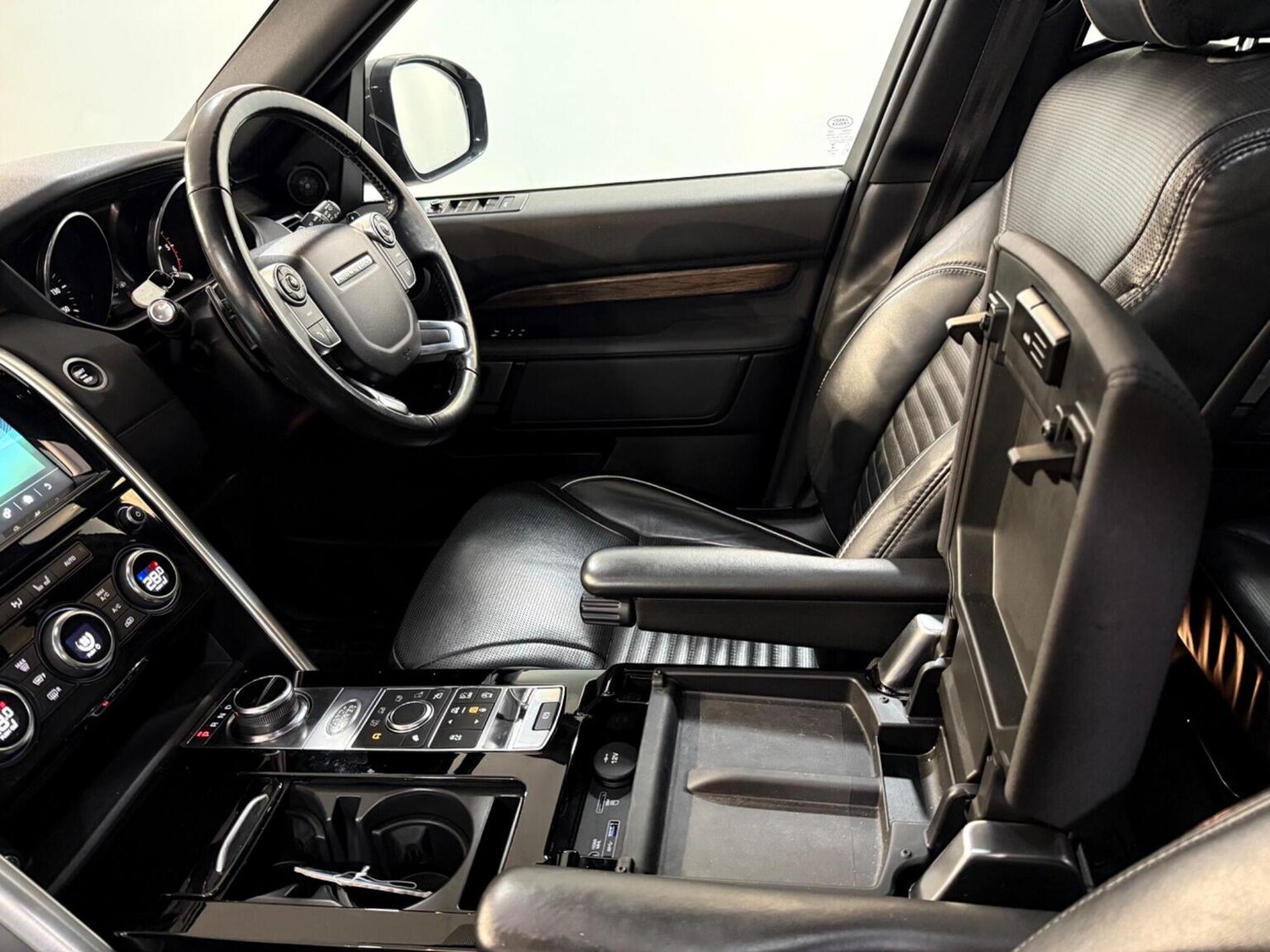 Used Land Rover Discovery 2017 for sale - 77881060: Photo 61