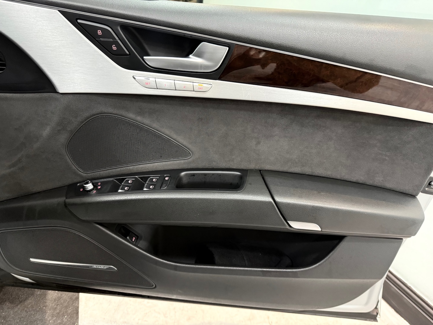 Used Audi A8 2011 for sale - 77125786: Photo 12