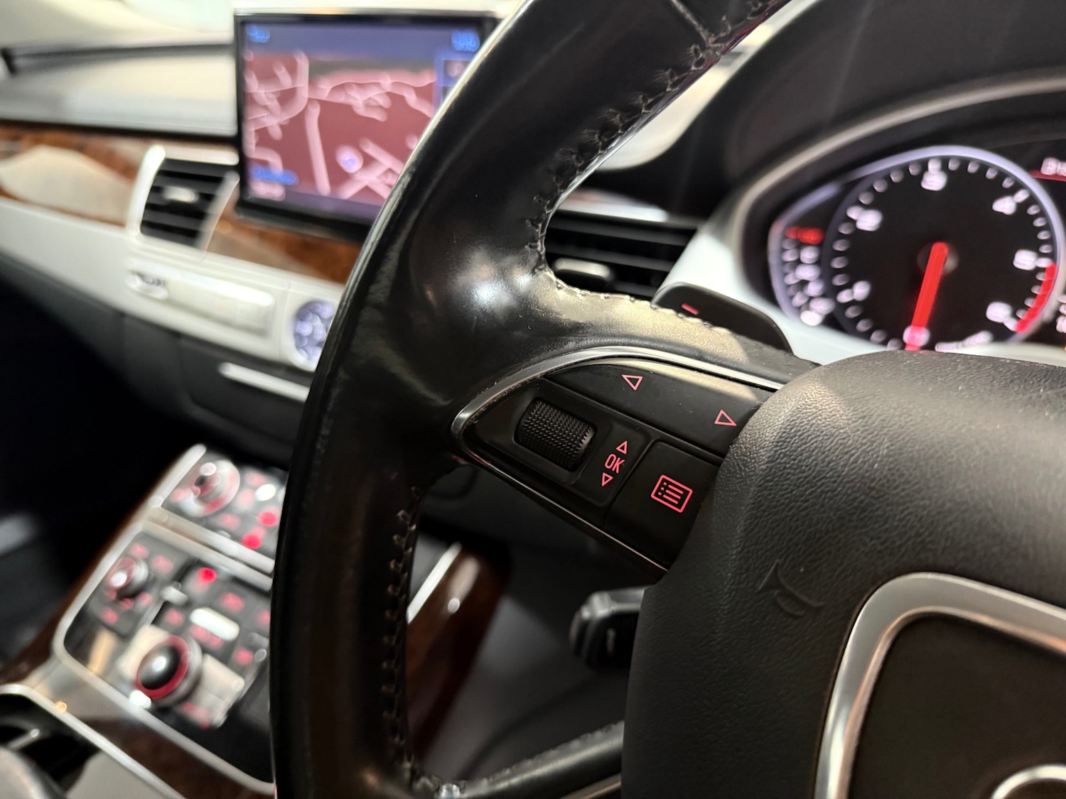 Used Audi A8 2011 for sale - 77125786: Photo 17