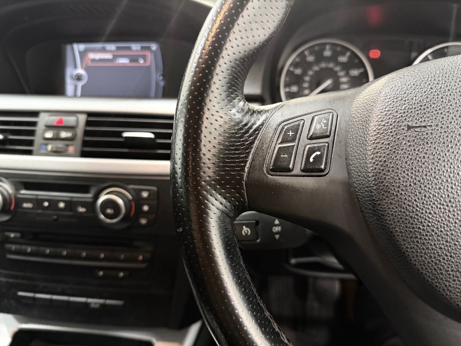 Used BMW 3 Series 2011 for sale - 77261000: Photo 15