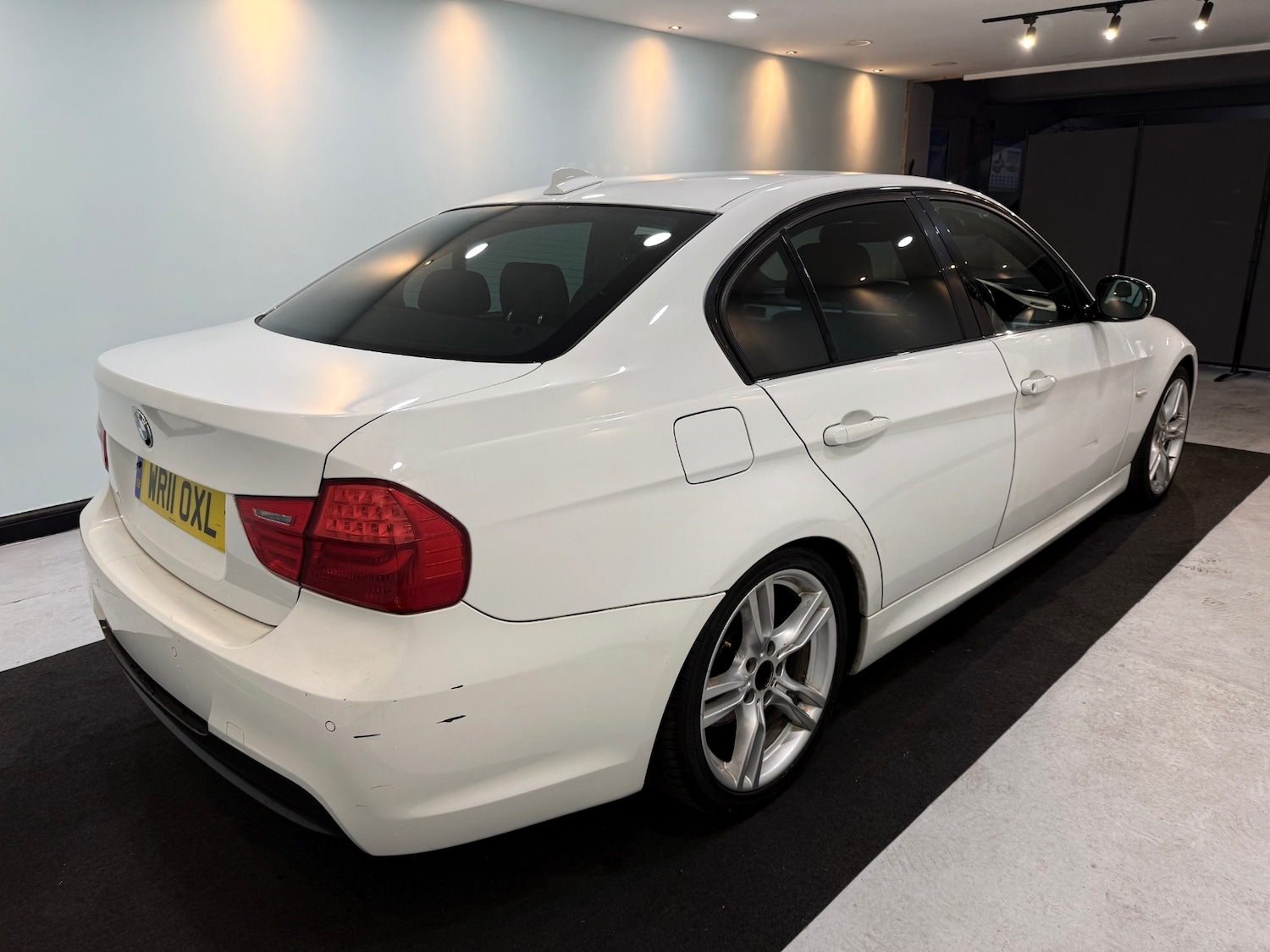 Used BMW 3 Series 2011 for sale - 77261000: Photo 25