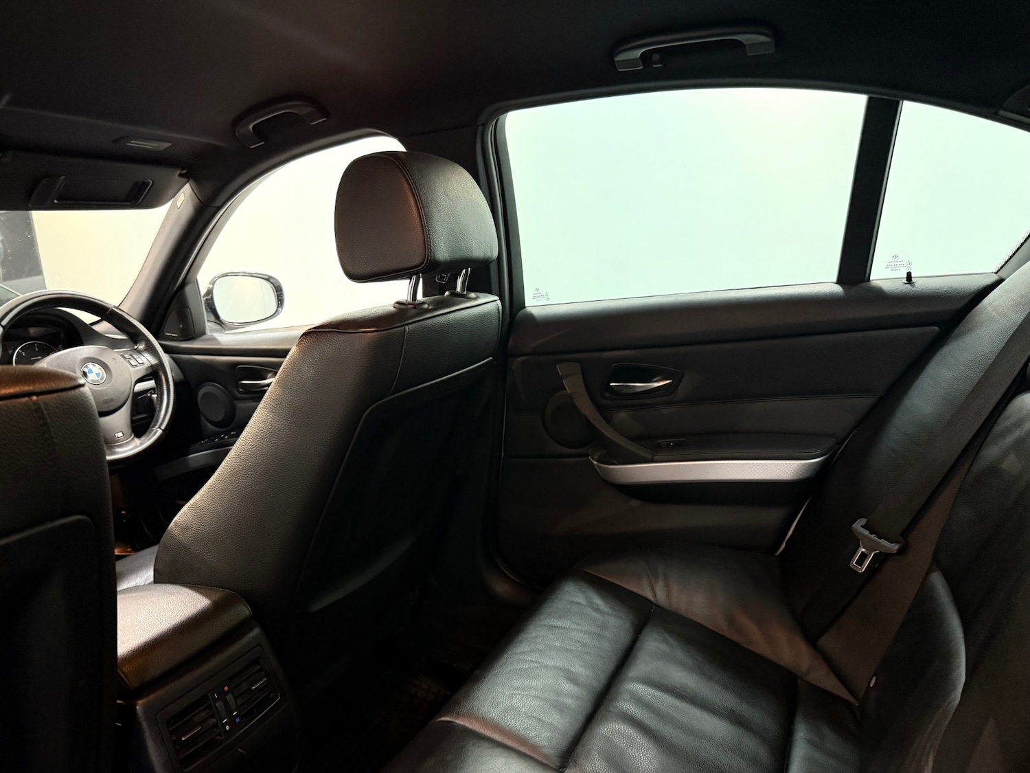 Used BMW 3 Series 2011 for sale - 77261000: Photo 28