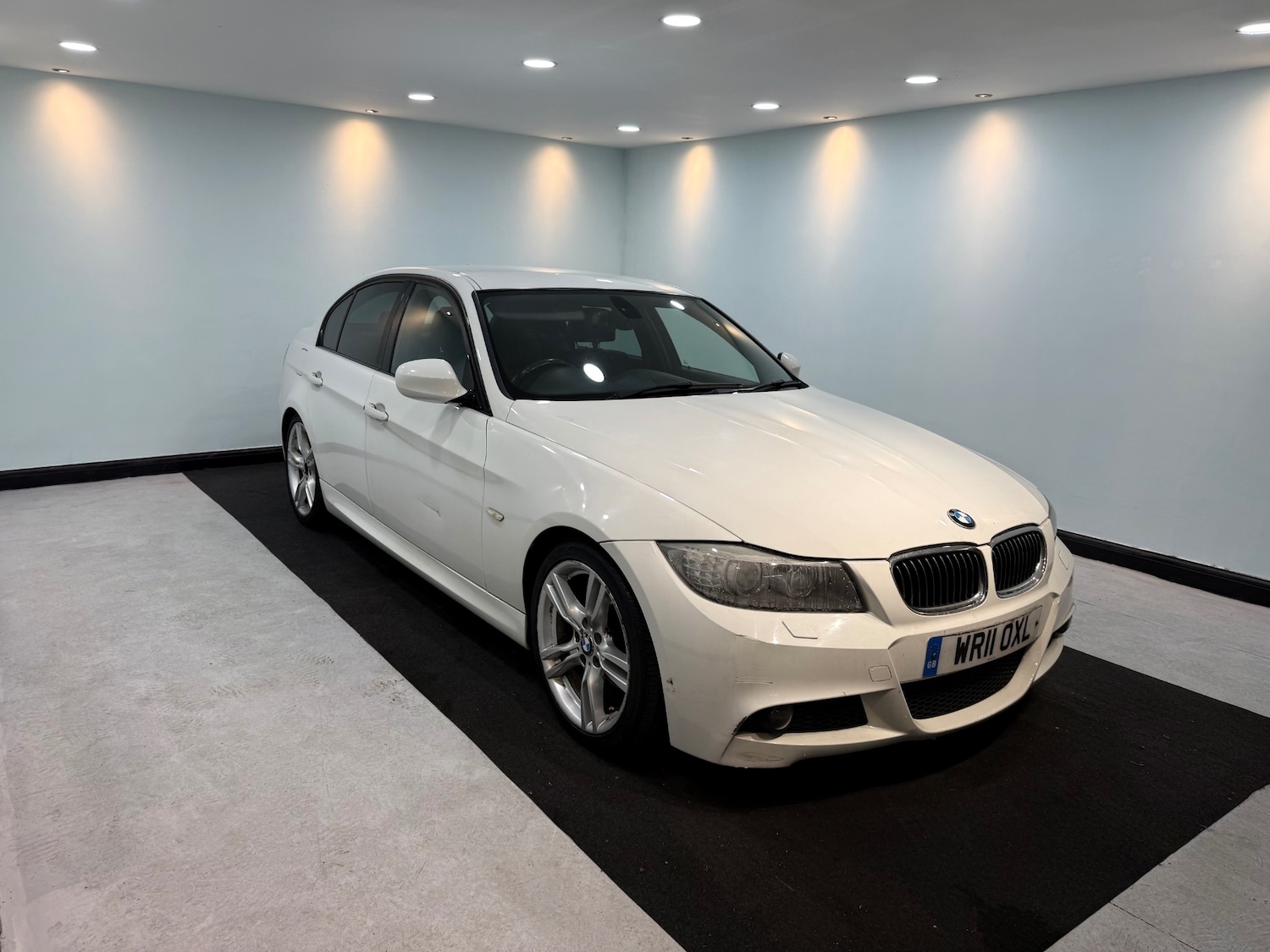 Used BMW 3 Series 2011 for sale - 77261000: Photo 3