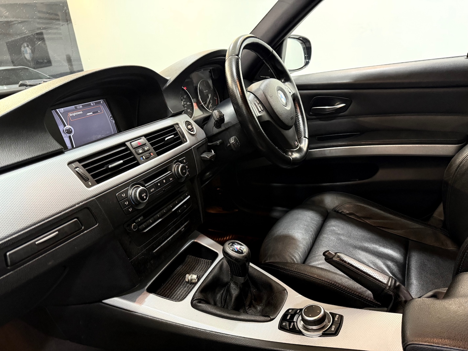 Used BMW 3 Series 2011 for sale - 77261000: Photo 35