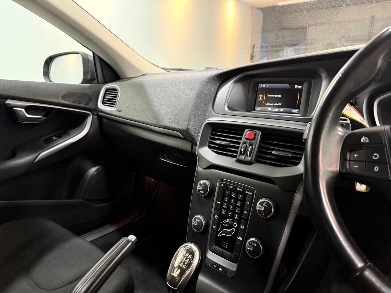 Used Volvo V40 2013 for sale - 78070514: Photo 15