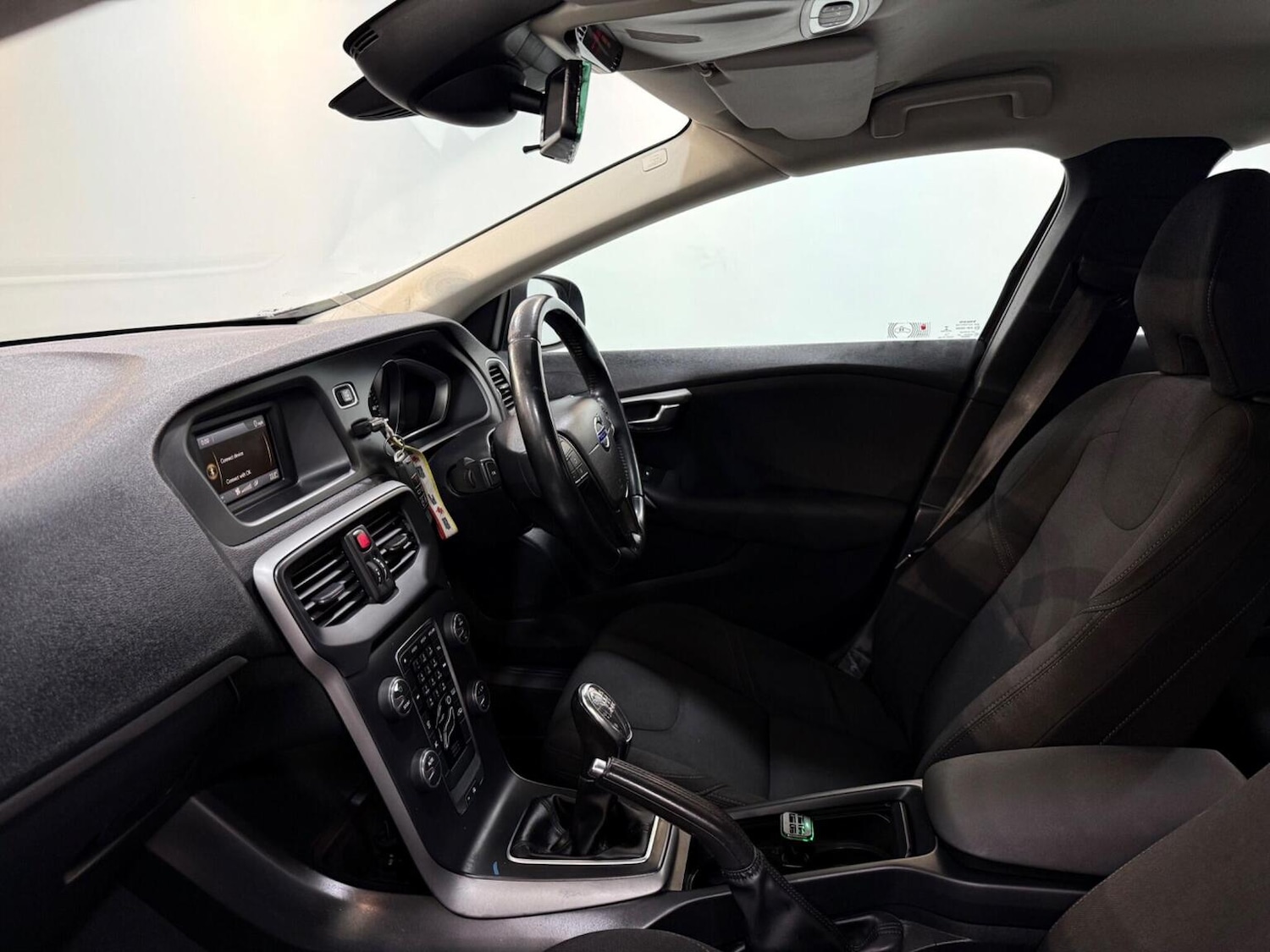 Used Volvo V40 2013 for sale - 78070514: Photo 20