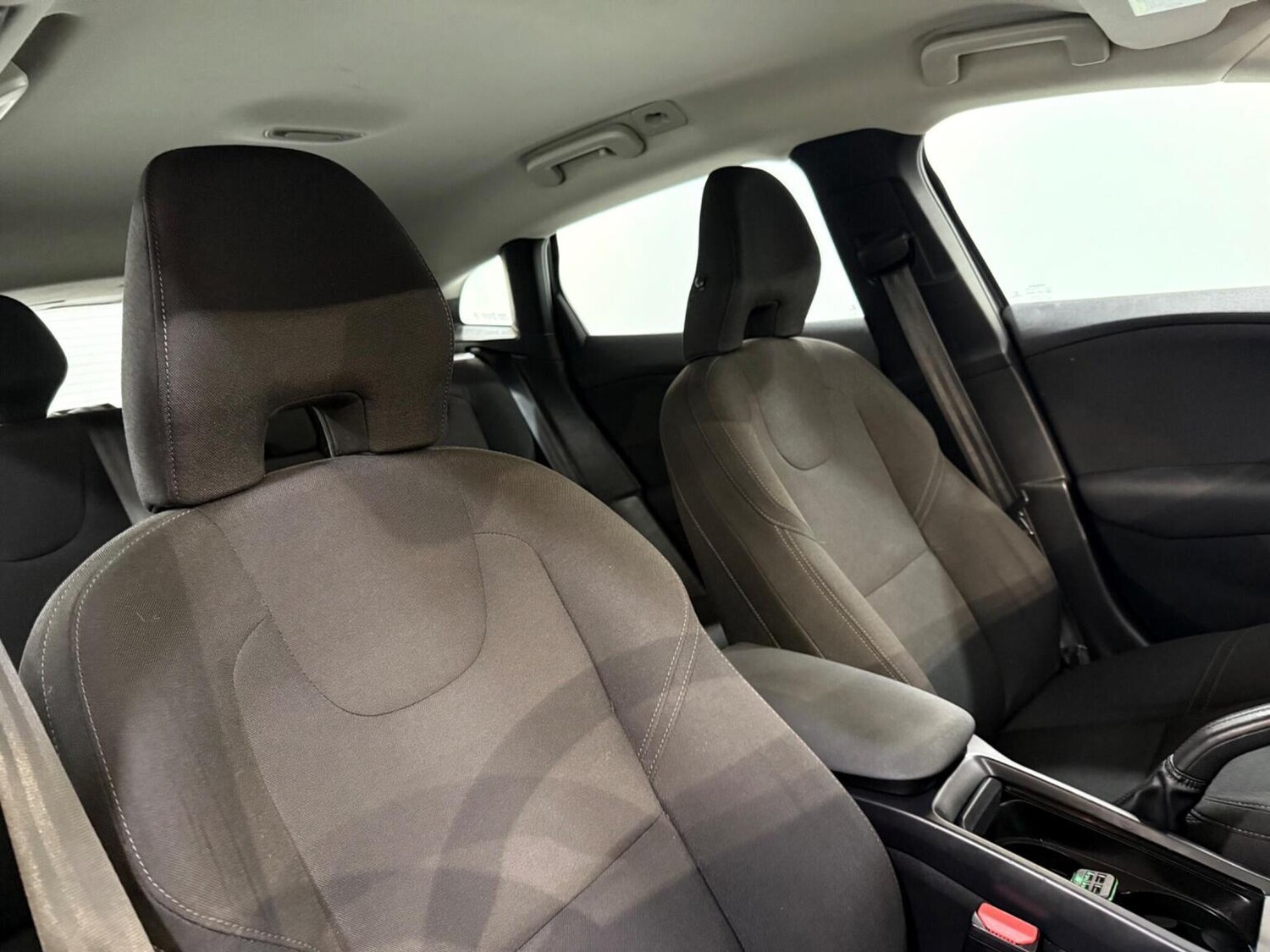 Used Volvo V40 2013 for sale - 78070514: Photo 23