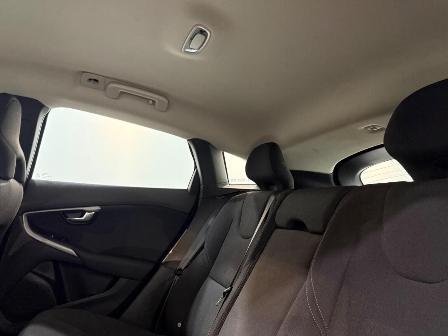 Used Volvo V40 2013 for sale - 78070514: Photo 25