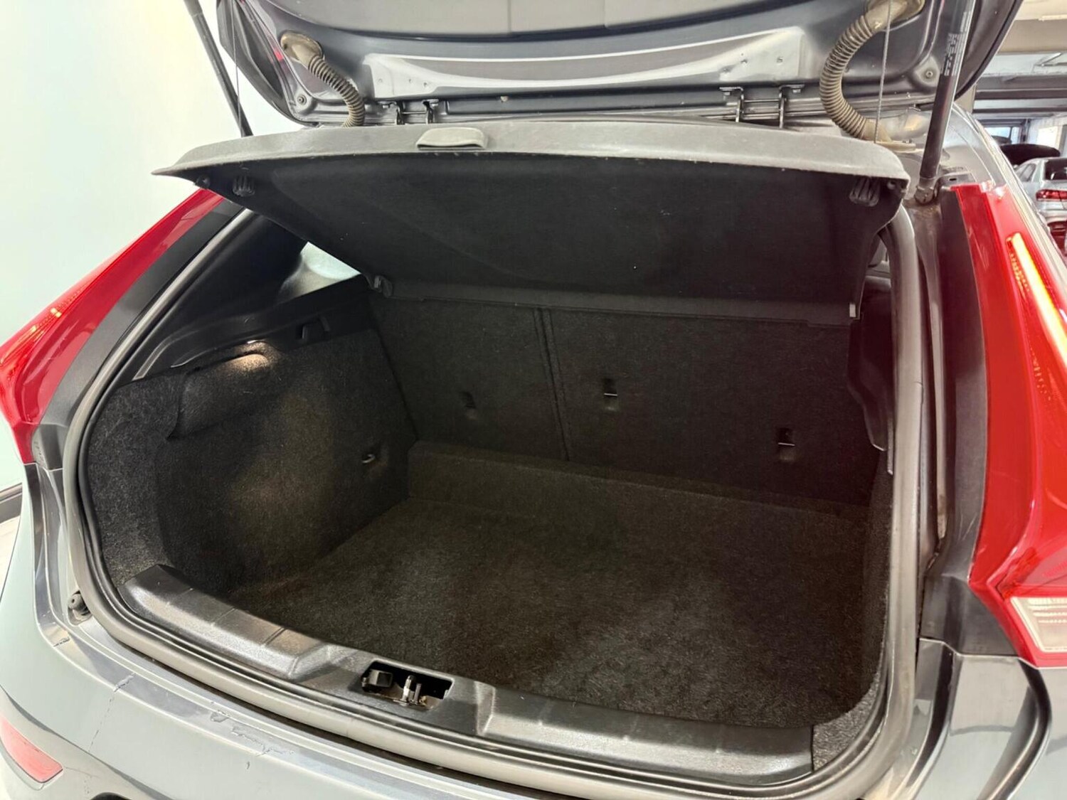 Used Volvo V40 2013 for sale - 78070514: Photo 43