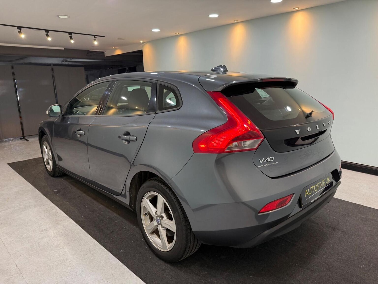 Used Volvo V40 2013 for sale - 78070514: Photo 9