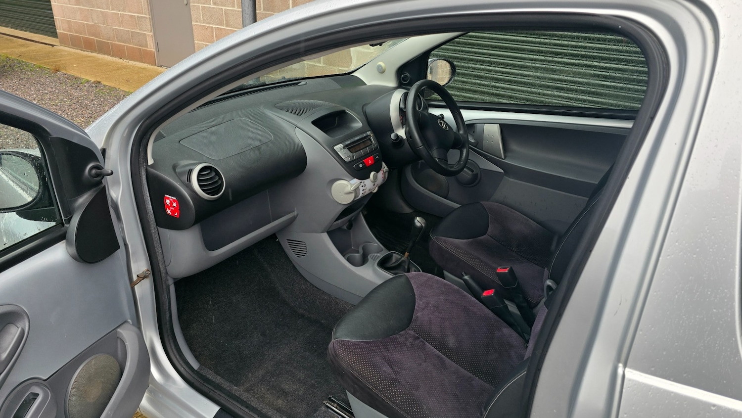 Used Toyota AYGO 2011 for sale - 77431453: Photo 16