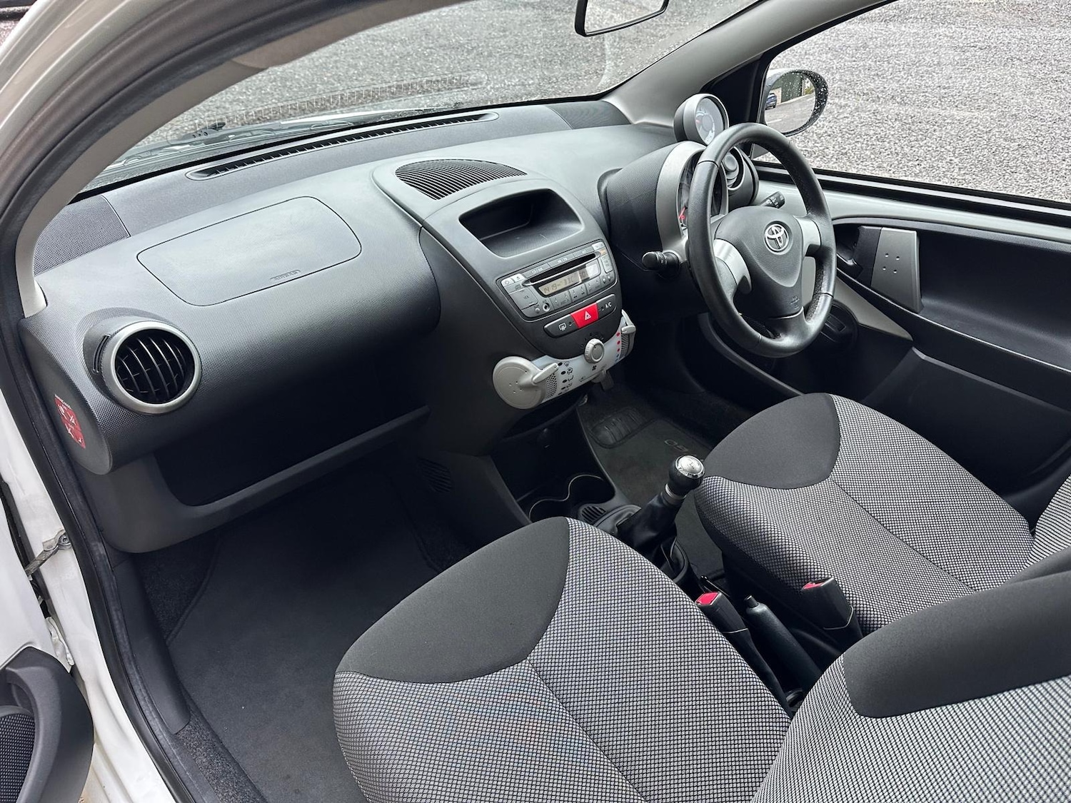 Used Toyota AYGO 2012 for sale - 77431683: Photo 19