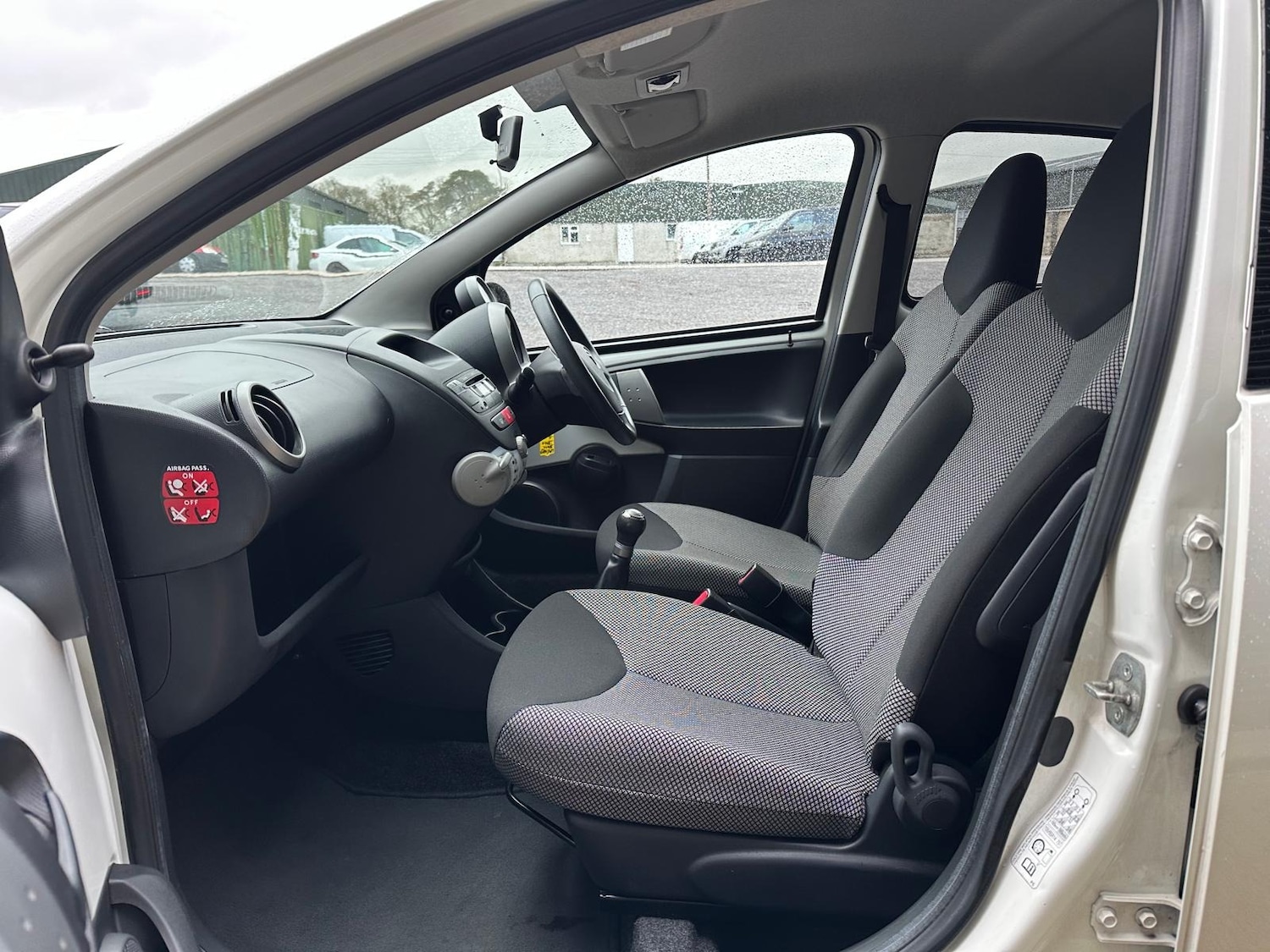 Used Toyota AYGO 2012 for sale - 77431683: Photo 20