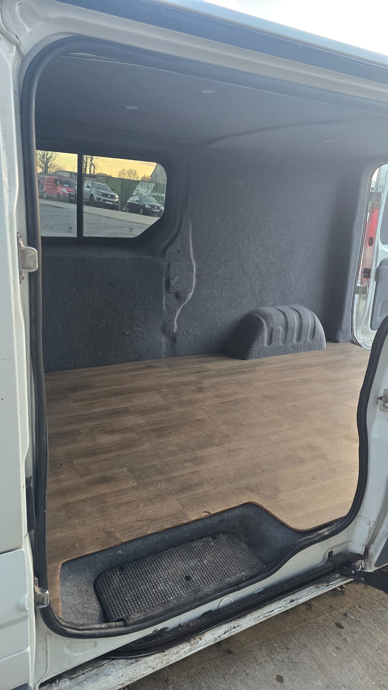 Used Vauxhall Vivaro 2014 for sale - 77610746: Photo 15