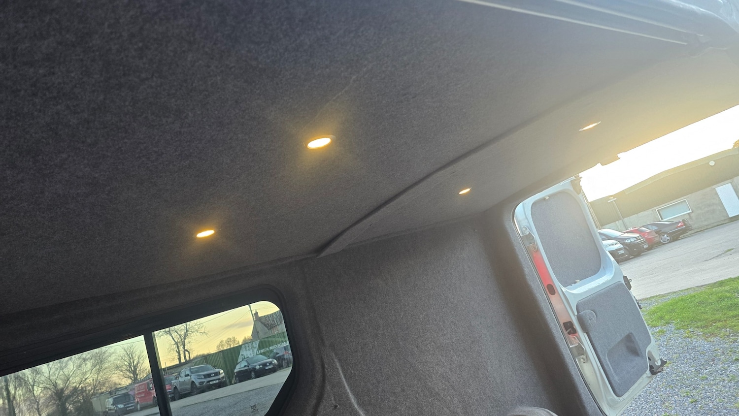 Used Vauxhall Vivaro 2014 for sale - 77610746: Photo 16