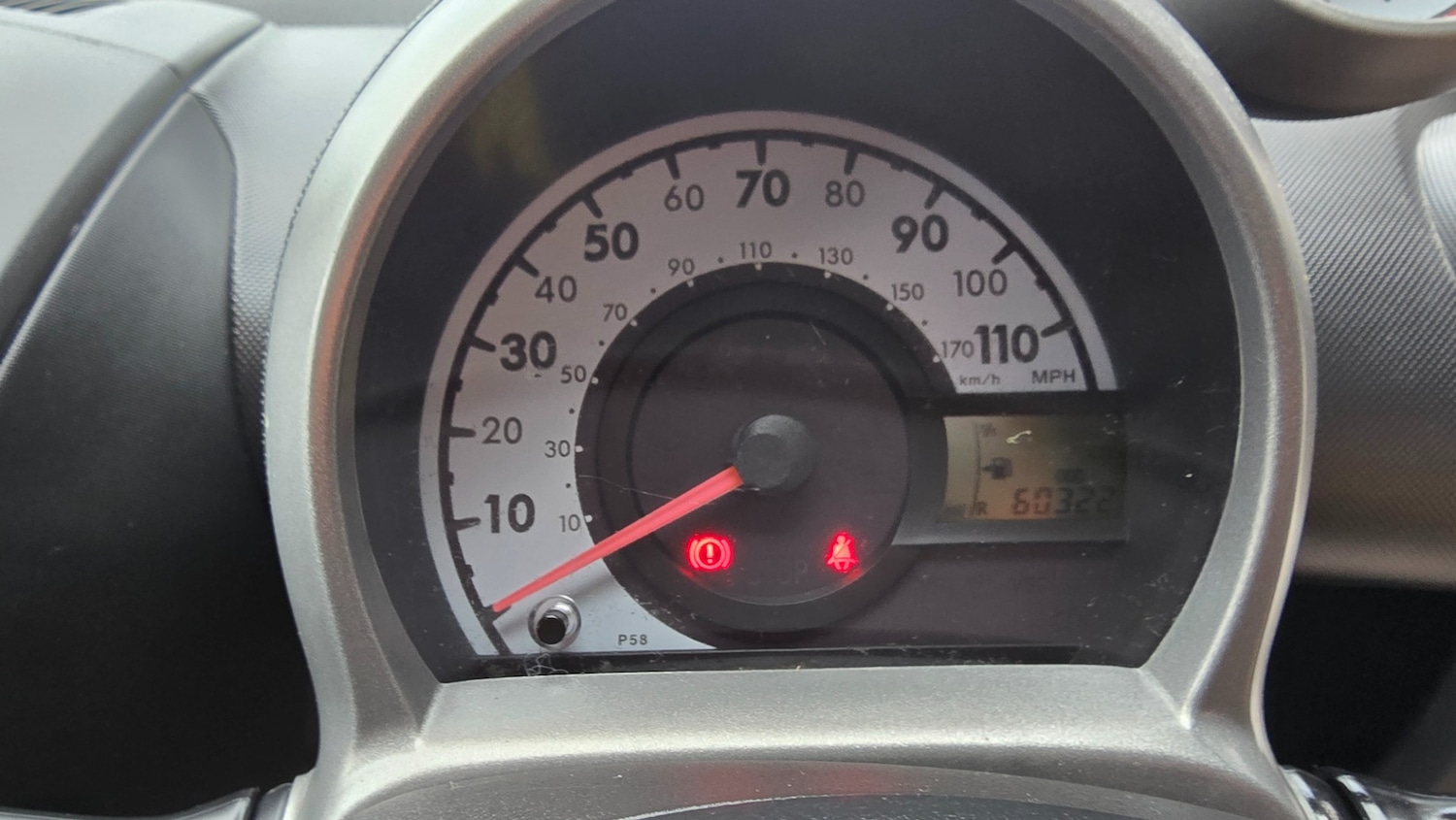 Used Toyota AYGO 2014 for sale - 77437736: Photo 23