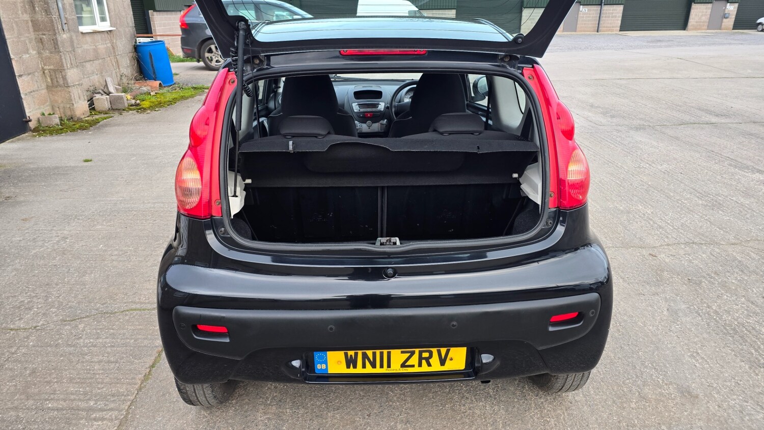 Used Peugeot 107 2011 for sale - 77466113: Photo 11