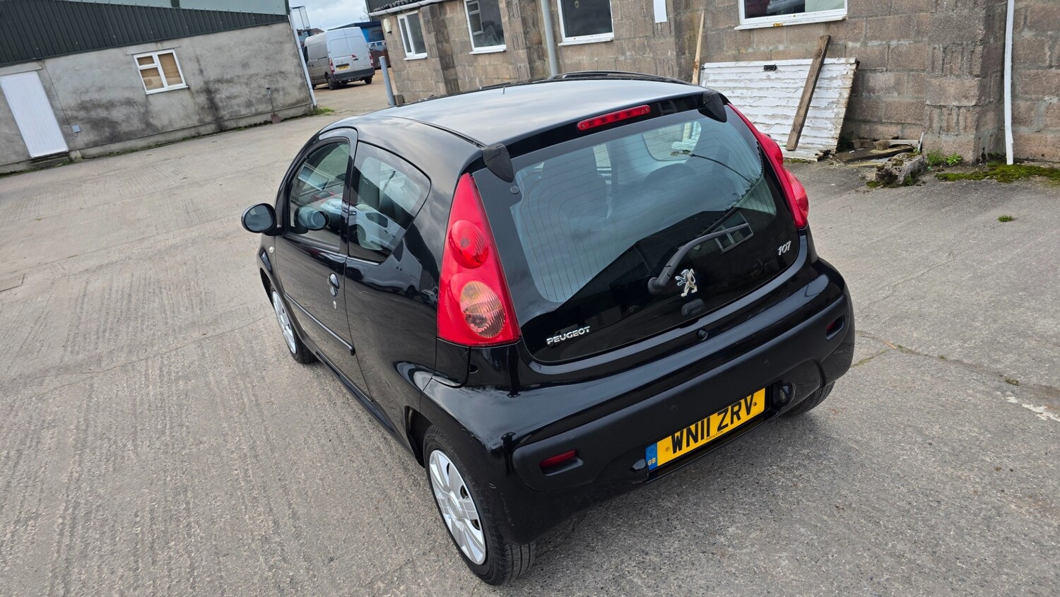 Used Peugeot 107 2011 for sale - 77466113: Photo 18