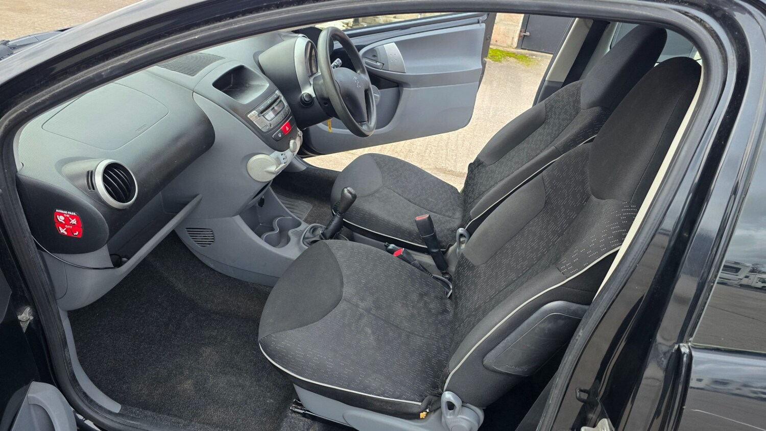 Used Peugeot 107 2011 for sale - 77466113: Photo 25