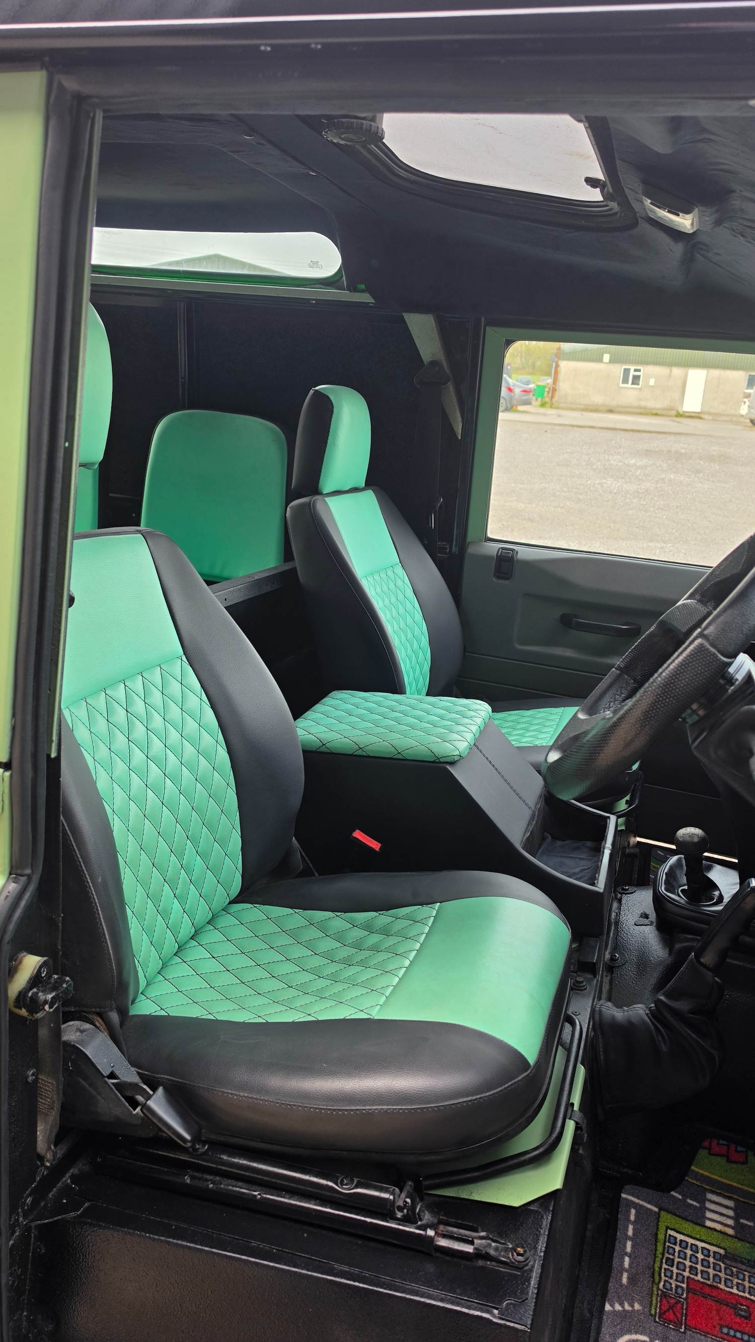 Used Land Rover Defender 2001 for sale - 77982021: Photo 18