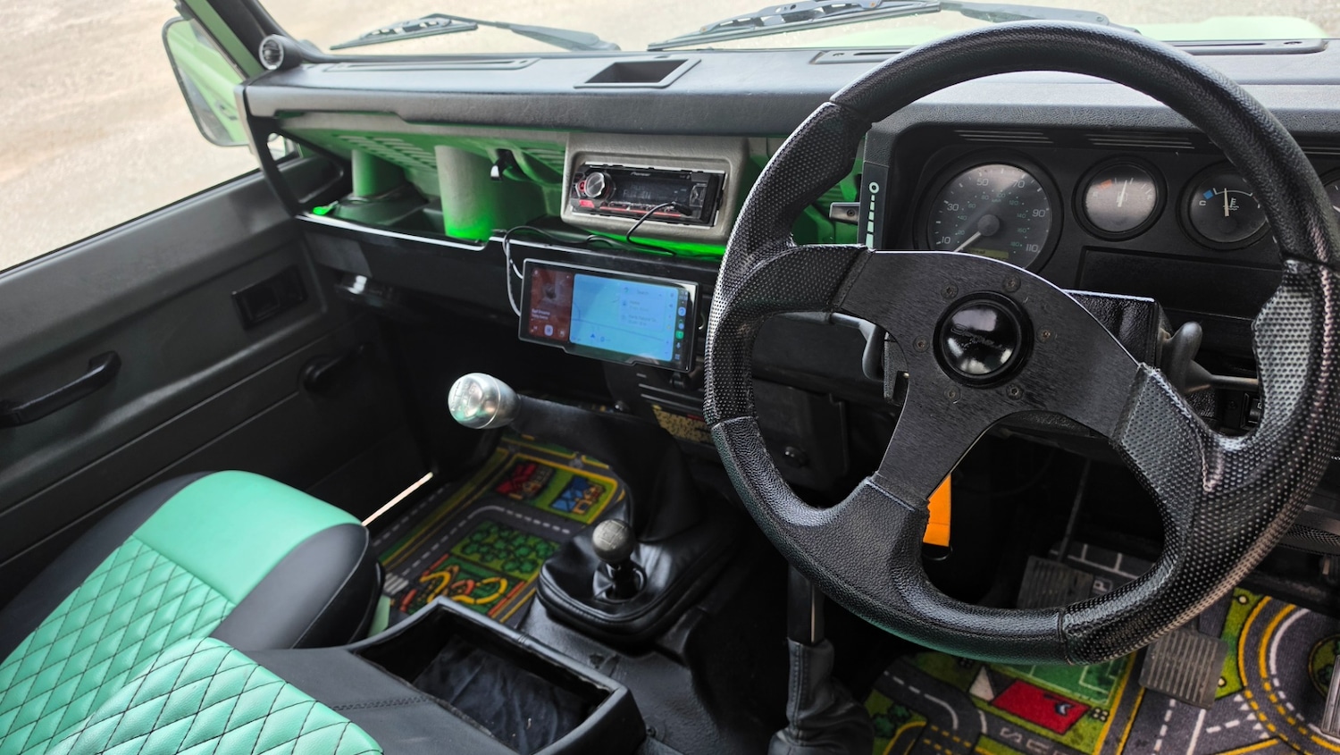 Used Land Rover Defender 2001 for sale - 77982021: Photo 19